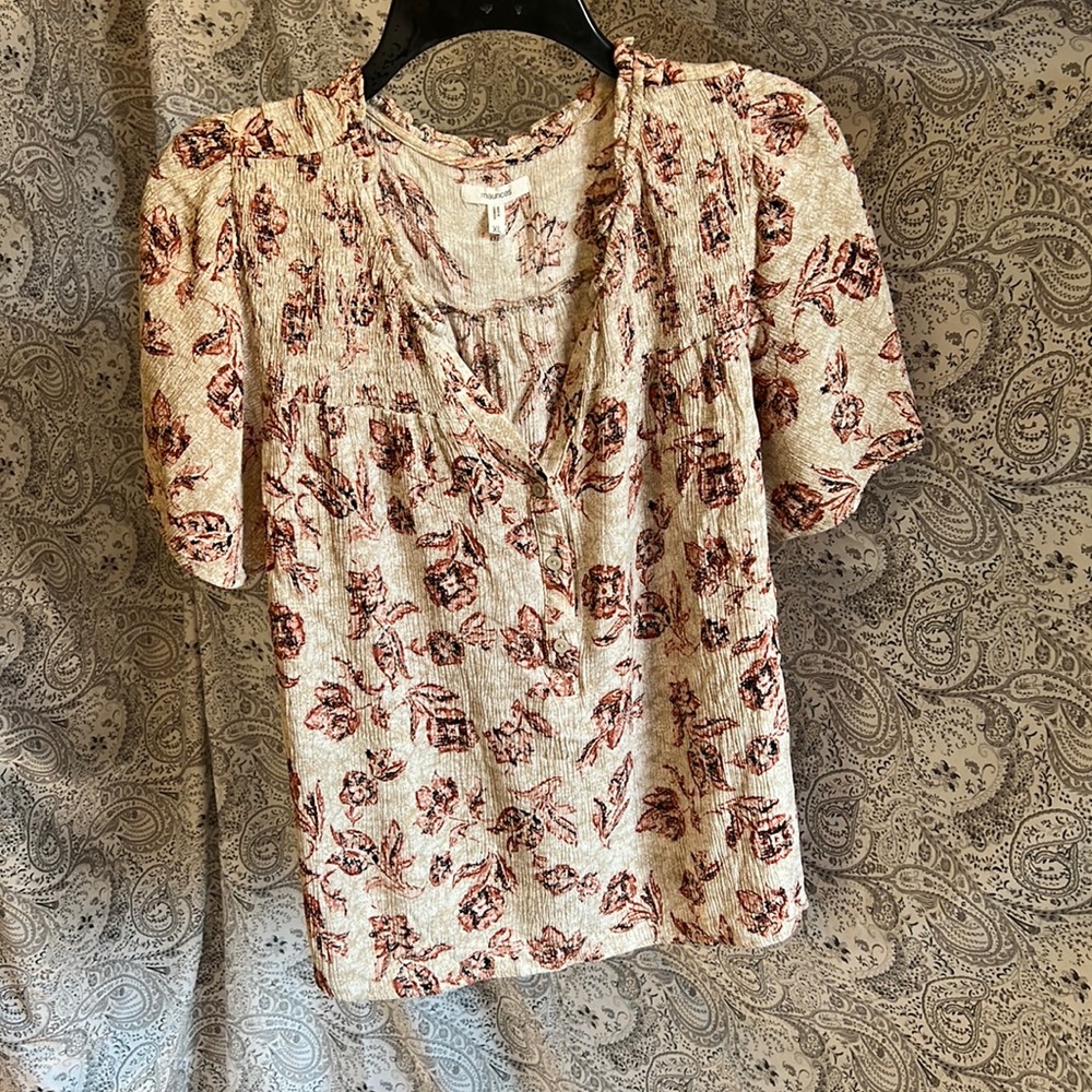 Maurice’s XL 3 button up blouse